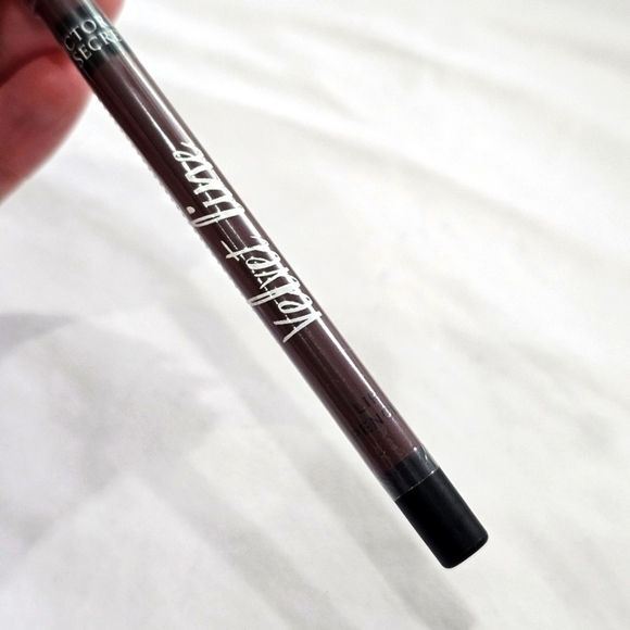 ♡Victoria's Secret Lip Liner | Velvet Line | Sold Out Items - 4 Colors Available - Picture 6 of 17